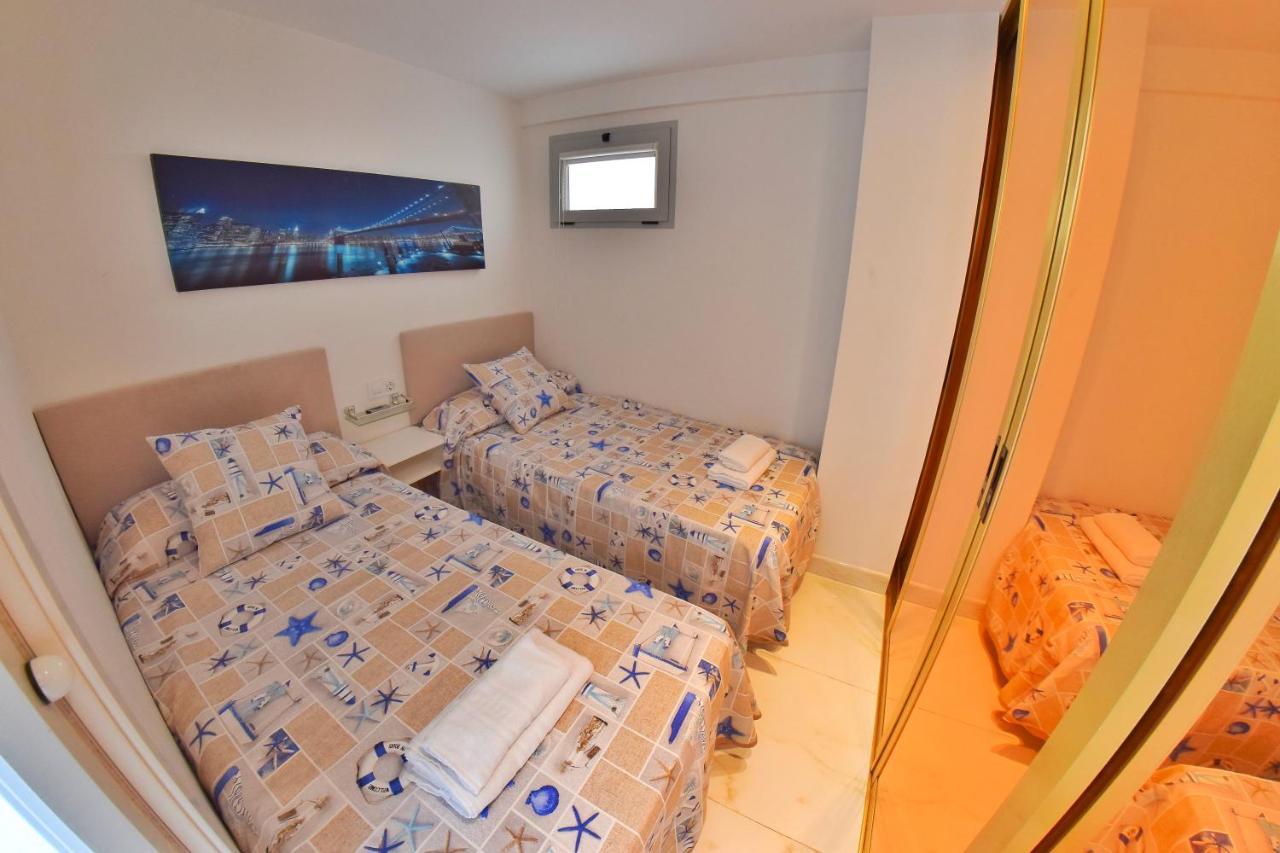 Los Caballos Vip Playa Levante 貝尼多姆 外观 照片