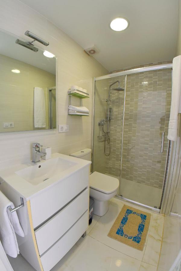 Los Caballos Vip Playa Levante 貝尼多姆 外观 照片