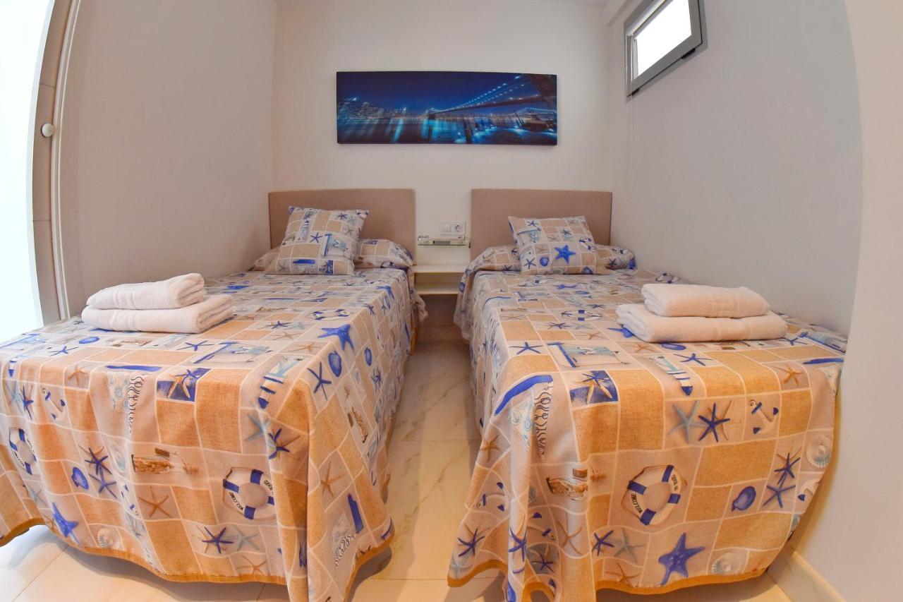 Los Caballos Vip Playa Levante 貝尼多姆 外观 照片