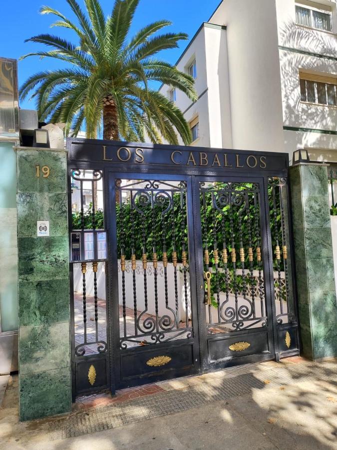 Los Caballos Vip Playa Levante 貝尼多姆 外观 照片