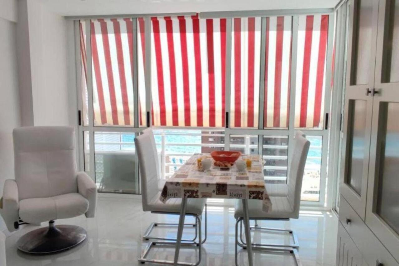 Los Caballos Vip Playa Levante 貝尼多姆 外观 照片